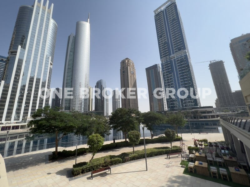 Fully furnished |Big balcony |Close to Dubai Mall and Burj Khalifa-pic_1